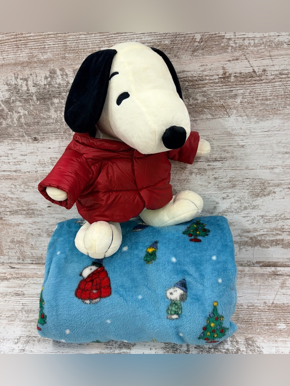 Snoopy Peanuts Plush Red Puffer Coat Stuffed Animal With Blanket 64X48 2025
